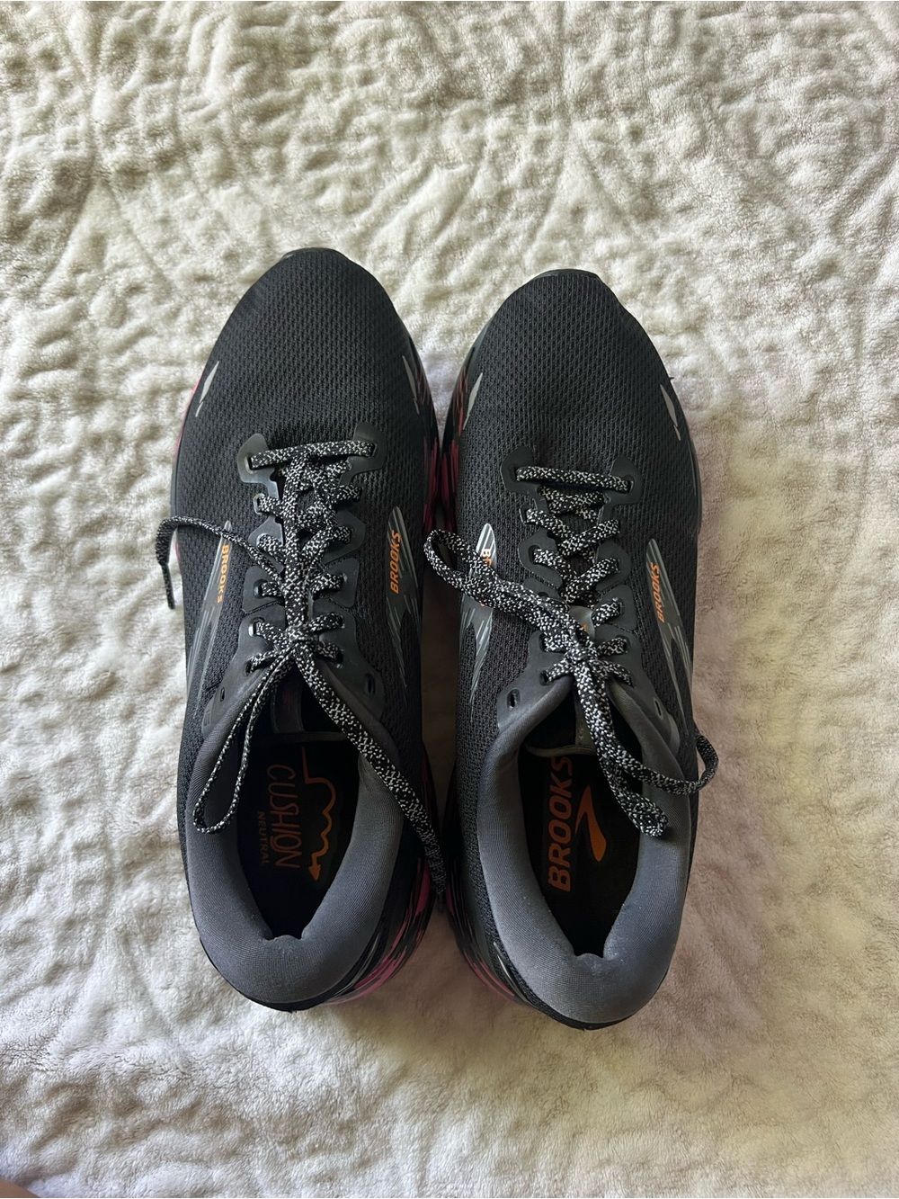 SOLD Brooks Ghost 15 Women’s Black Phlox Oriole Running Shoes | Size 11 - Picture 4 of 8